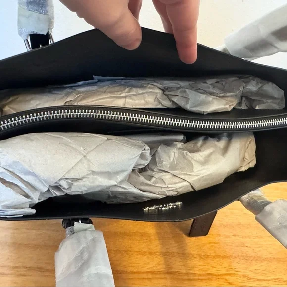 NWT Coach Mollie Tote Croco Black Women's Bag - Picture 7 of 10